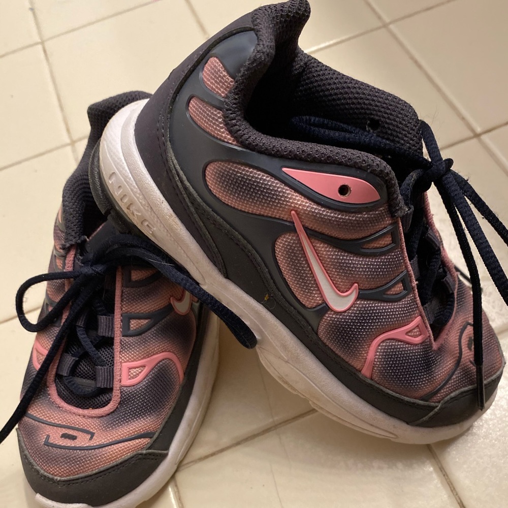 Little girl Nike Air